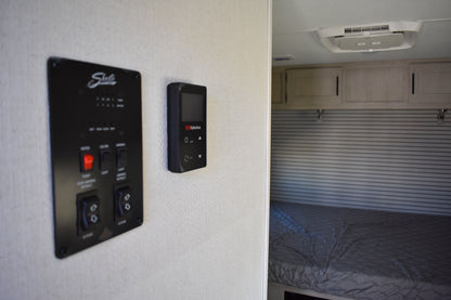 Forest River Shasta Oasis Compact - 16BH Floorplan - Travel Trailer RV - 17 ft - 2025 Edition