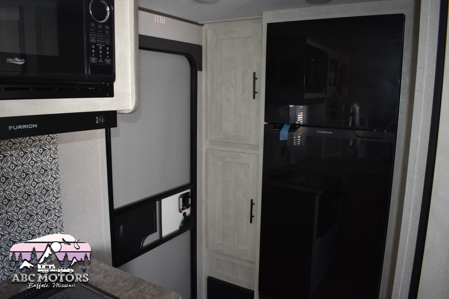 Forest River Shasta Oasis - 20RB Floorplan - Travel Trailer RV - 2024 Edition