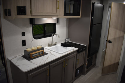 KZ RV Sportsmen Classic - 180BH Floorplan - Travel Trailer -  2025 Edition
