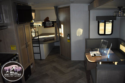 Palomino RV - SolAire Ultra Lite - 243BHS Floorplan  - Travel Trailer - 28 ft - 2023 Edition