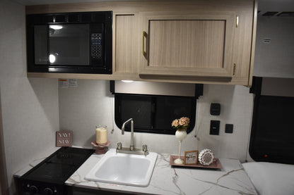 KZ RV Sportsmen Classic - 130BH Floorplan - Travel Trailer - 17 ft - 2025 Edition