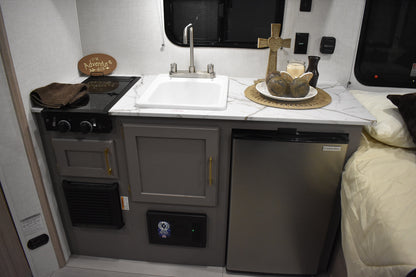 KZ RV Sportsmen Classic - 130RD Floorplan - Travel Trailer - 17 ft - 2025 Edition