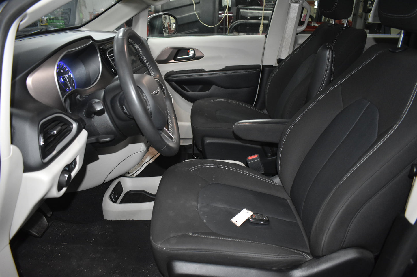 2022 Chrysler Voyager LX - 112,134 Miles - Van - Pre-Owned Vehicle