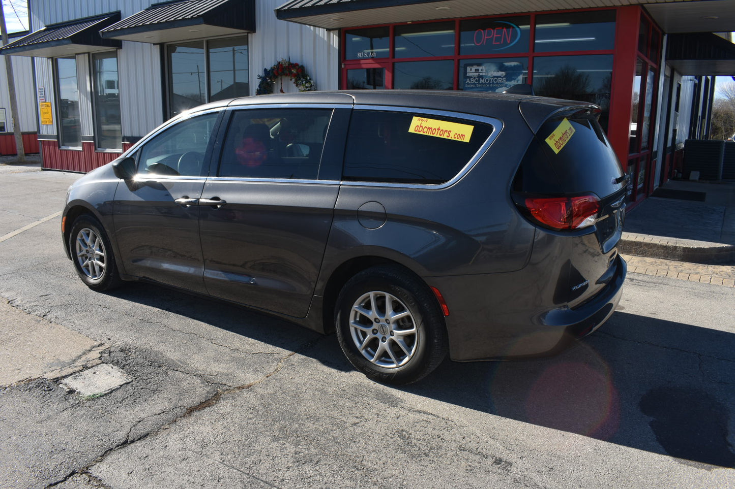 2022 Chrysler Voyager LX - 112,134 Miles - Van - Pre-Owned Vehicle