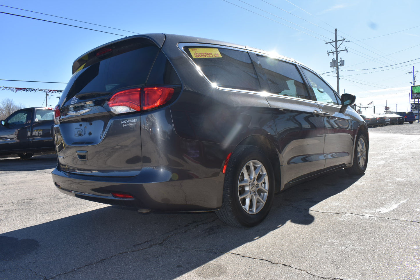 2022 Chrysler Voyager LX - 112,134 Miles - Van - Pre-Owned Vehicle