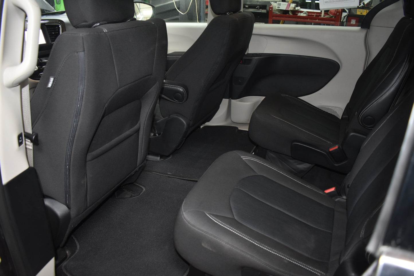 2022 Chrysler Voyager LX - 75,179 Miles - Van - Pre-Owned Vehicle