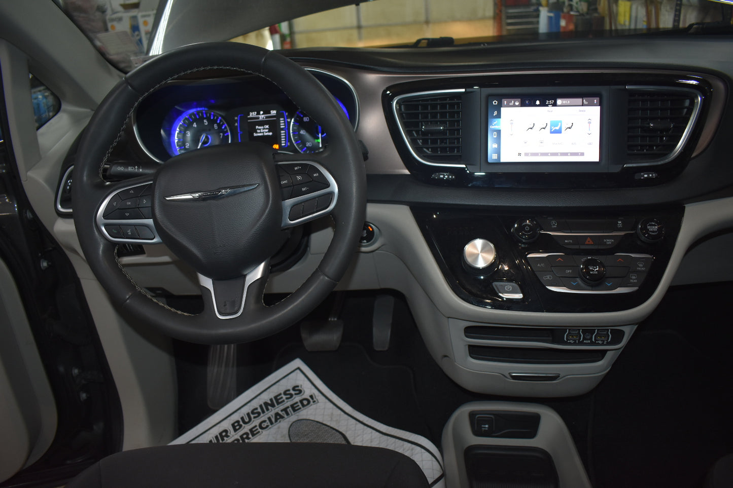 2022 Chrysler Voyager LX - 75,179 Miles - Van - Pre-Owned Vehicle