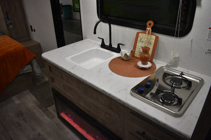 Gulf Stream Conquest - 178RB Floorplan - Travel Trailer RV - 20 ft - 2025 Edition