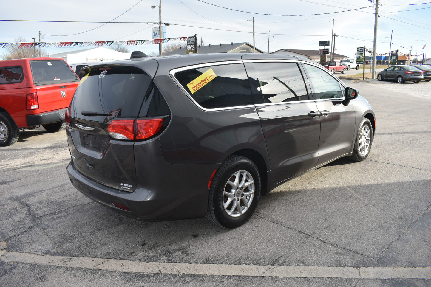 2022 Chrysler Voyager LX - 75,179 Miles - Van - Pre-Owned Vehicle