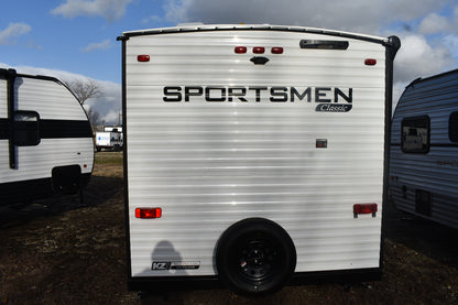 KZ RV Sportsmen Classic - 130BH Floorplan - Travel Trailer - 17 ft - 2025 Edition