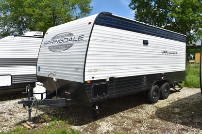 2025 Keystone Springdale Classic Mini - 2300MBBH Floorplan - Travel Trailer RV - 22ft - 2025 Edition