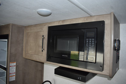 2025 Keystone Springdale Classic Mini - 2300MBBH Floorplan - Travel Trailer RV - 22ft - 2025 Edition