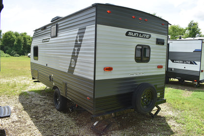 Sunset Park RV Sun Lite - 19RK Floorplan - Travel Trailer RV - 21 ft - 2024 Edition - USED