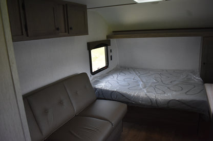 Sunset Park RV Sun Lite - 19RK Floorplan - Travel Trailer RV - 21 ft - 2024 Edition - USED