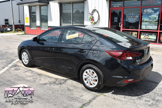 2019 Hyunda Elantra SE - 105,218 Miles - Sedan - Pre-Owned Vehicle