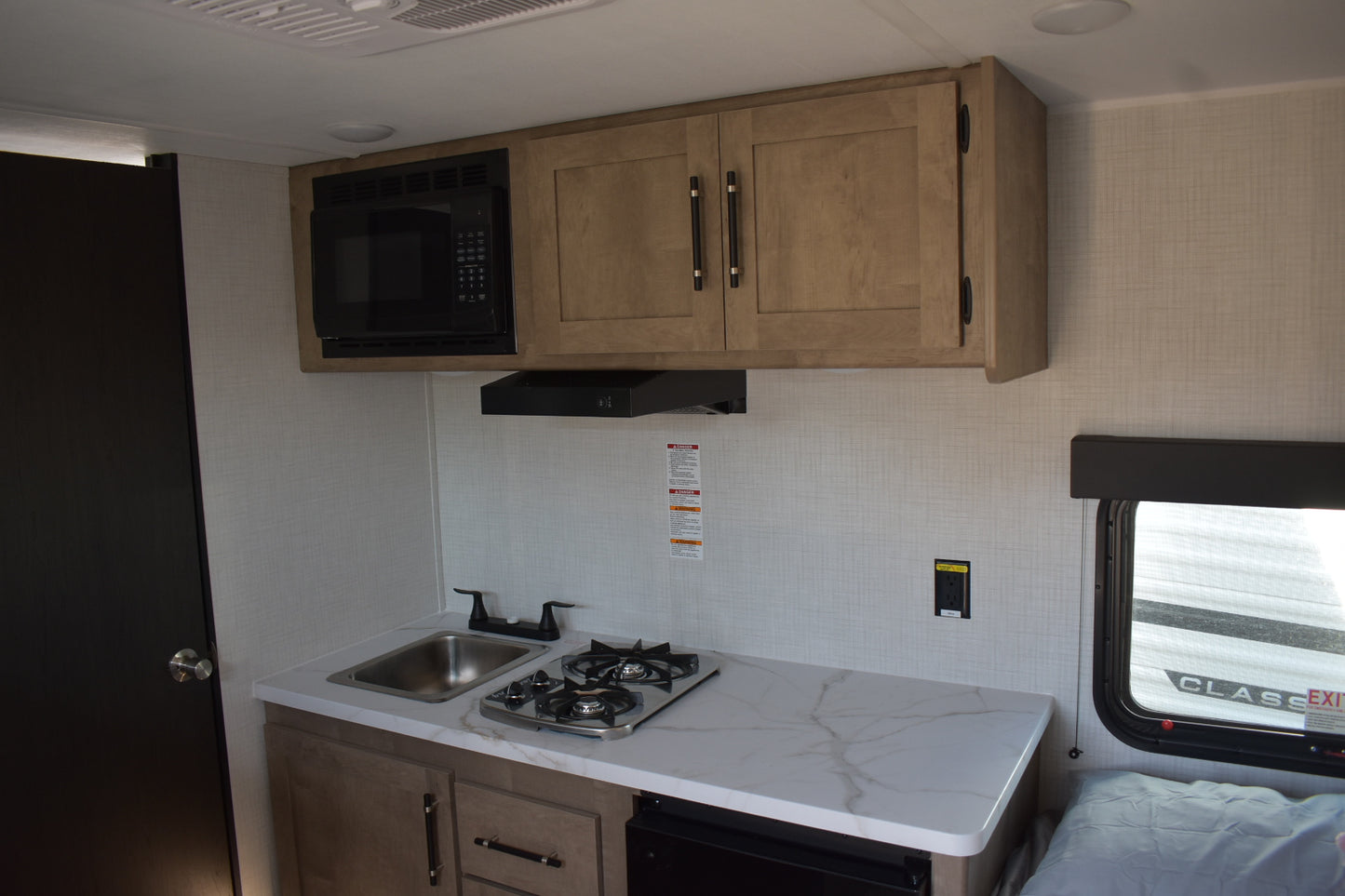 Keystone Springdale Mini - 1230BB Floorplan - Travel Trailer RV - 15.11ft - 2026 Edition - New