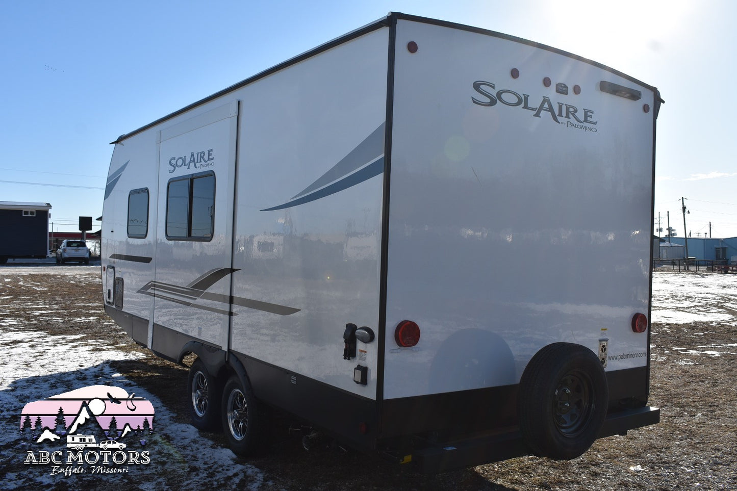 Forest River Palomino RV - SolAire Ultra Lite - 208SS Floorplan - Travel Trailer RV - 2024 Edition